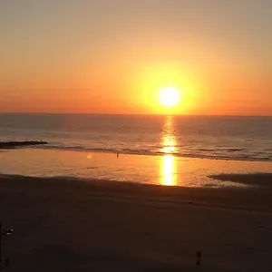 https://sunshine-zeedijk-studio-nieuw.ostend-hotel.net